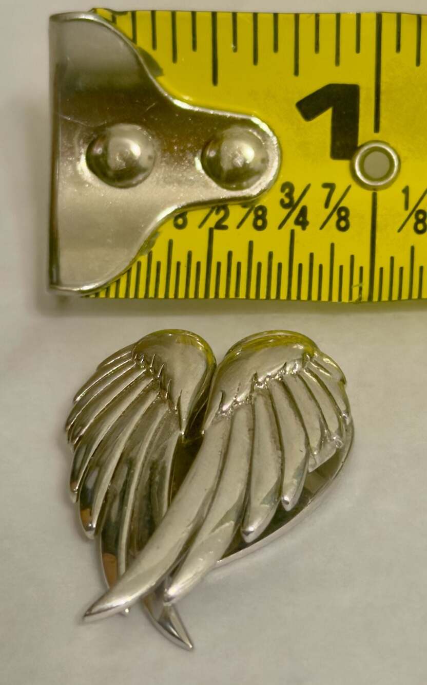 Now you can buy jewelry from the Long Island Medium - Picture 5 of 5